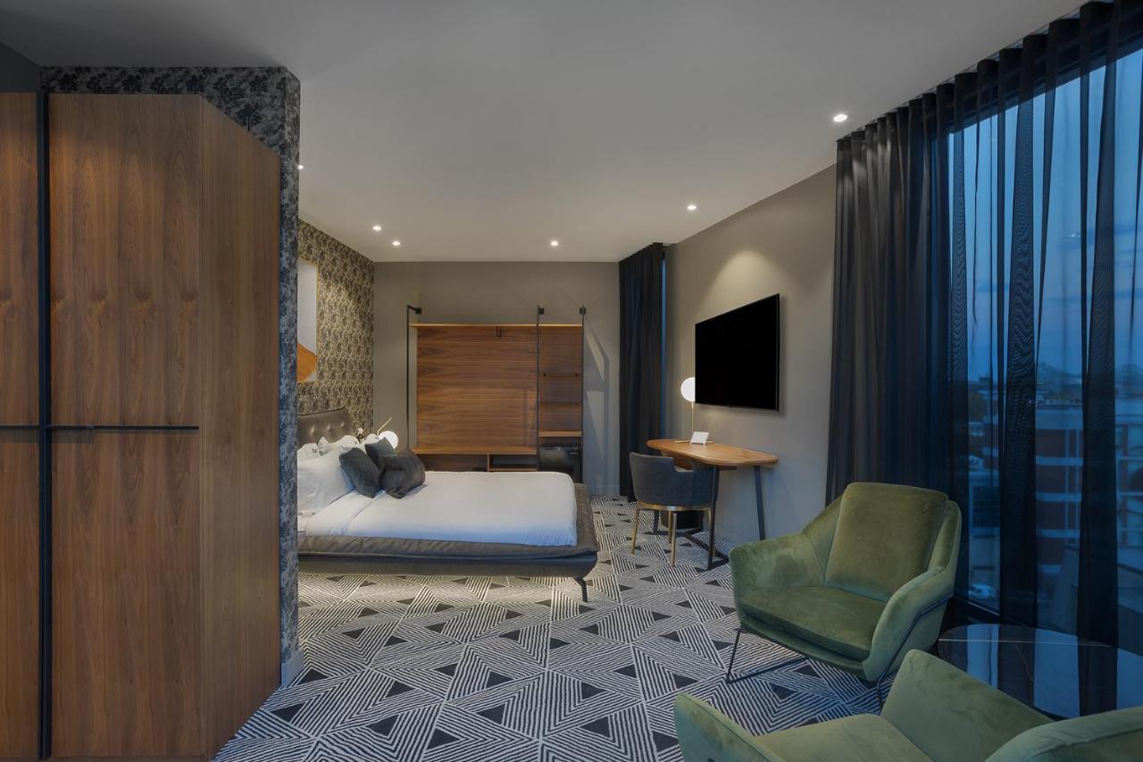 Hotel St.Thomas モントリオール エクステリア 写真