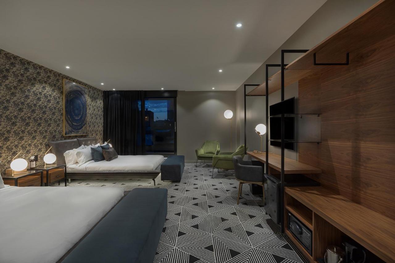 Hotel St.Thomas モントリオール エクステリア 写真