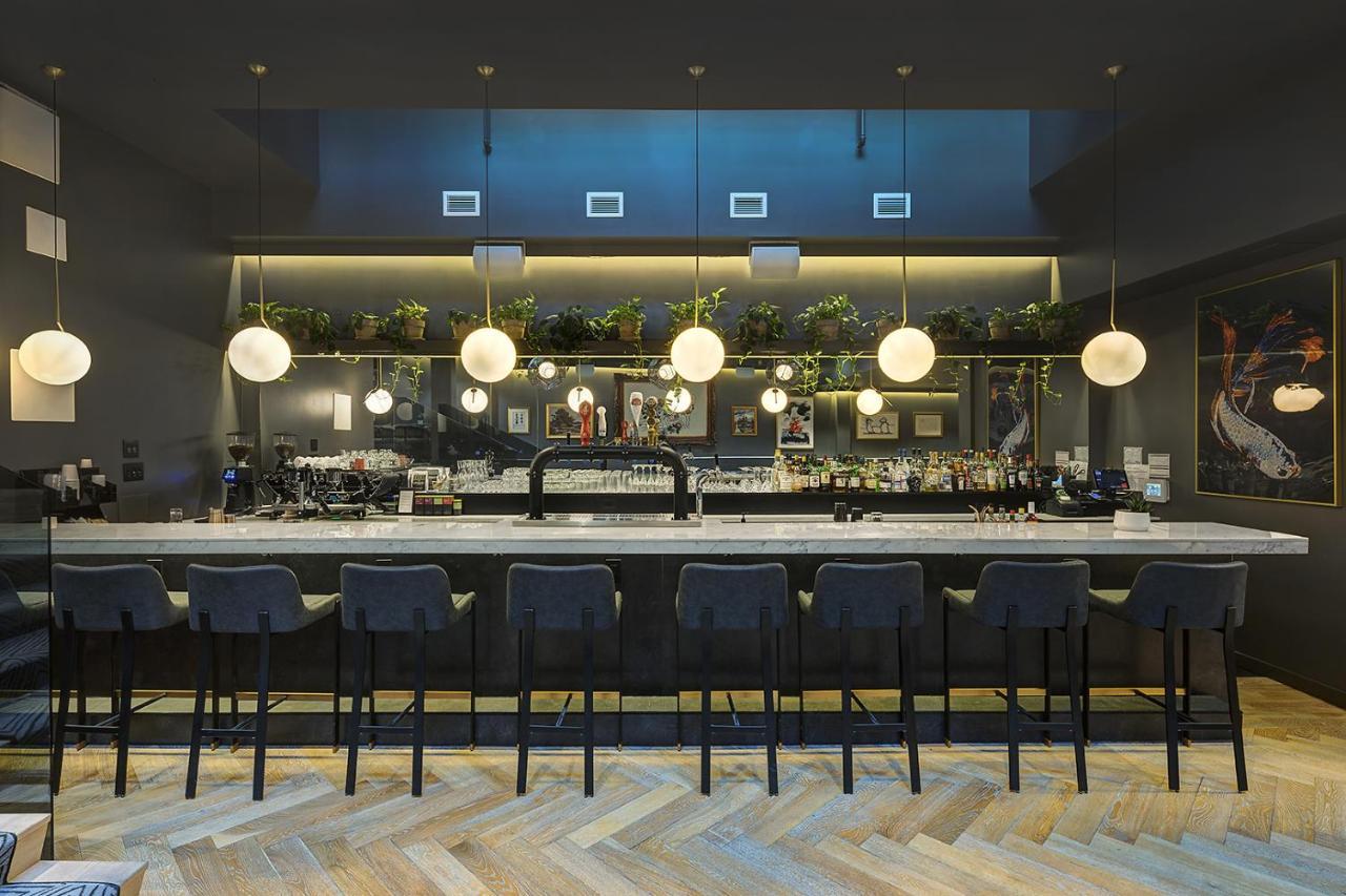 Hotel St.Thomas モントリオール エクステリア 写真