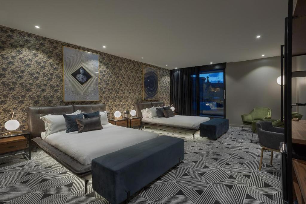 Hotel St.Thomas モントリオール エクステリア 写真